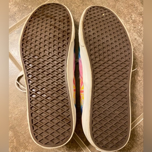 UNIF DONT TRIP TIE DYE SHOES - Picture 2 of 3